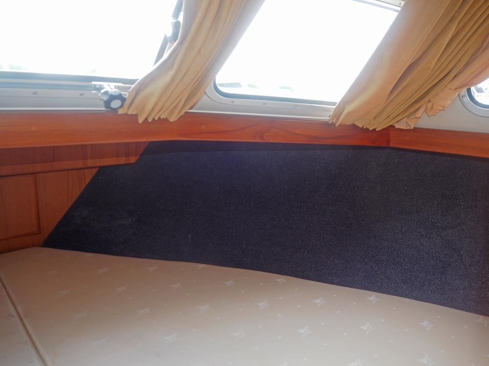 Cabin en avant, H&eacute;bergements